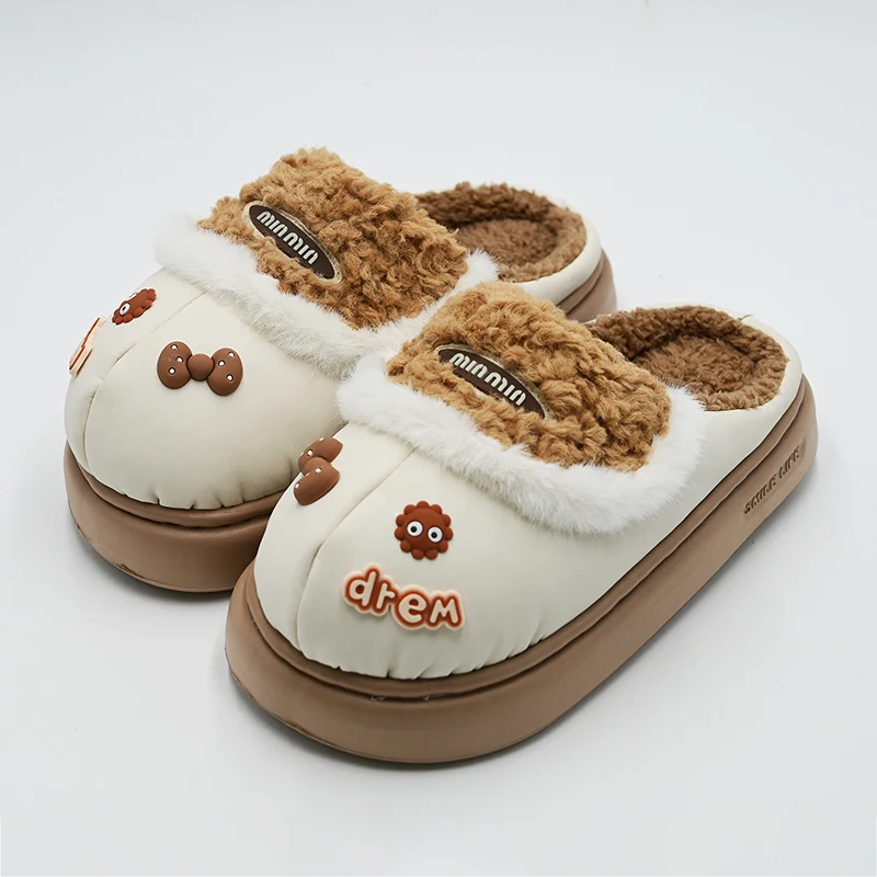 fuzzy slippers vs. ပုံမှန်ဖိနပ်များ: နှစ်သိမ့်ရွေးချယ်မှုအောင်
