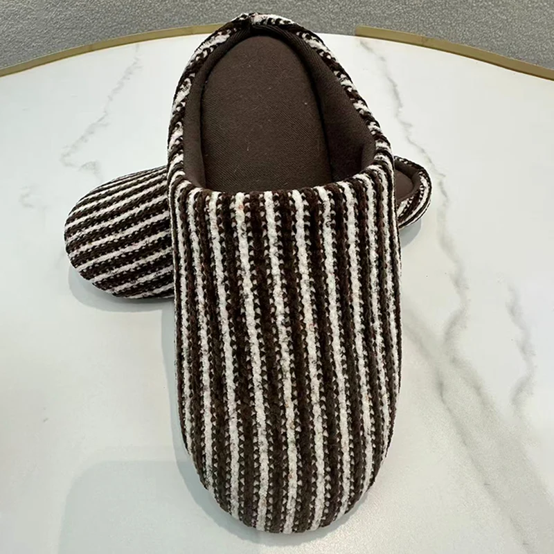 မူလနေရာအိမ်မက်ဆိုးဝါဂွမ်းဖိနပ်